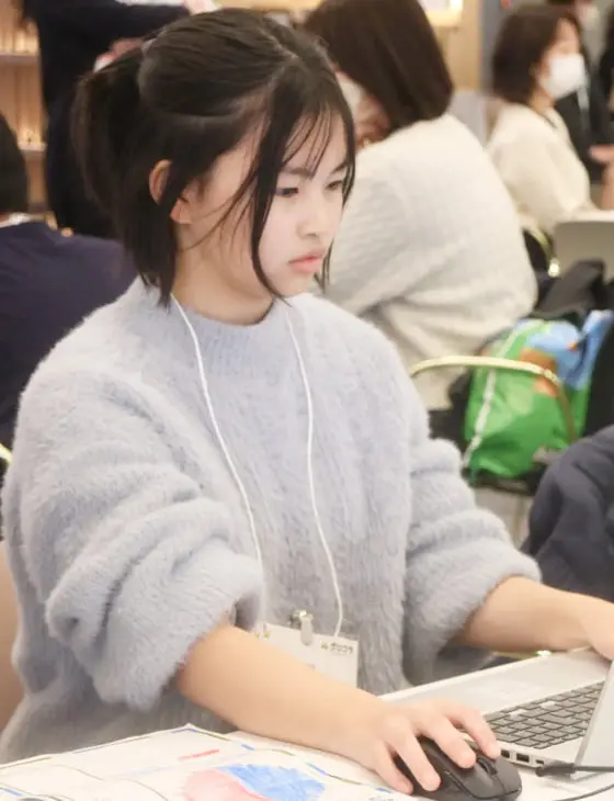 マイクラで学ぶ子どもの画像3